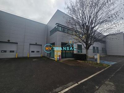 Local d'activité / Entrepôt - 801 m²