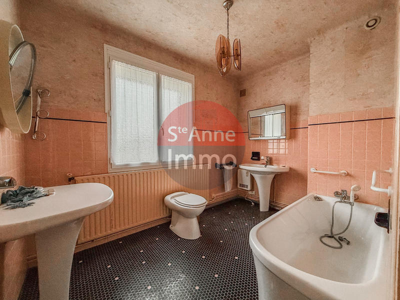 Maison - 85 m² - 5 pièces