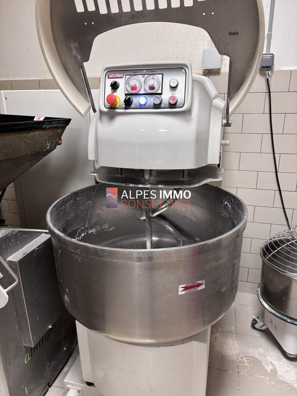 Fonds de commerce - 455 m²