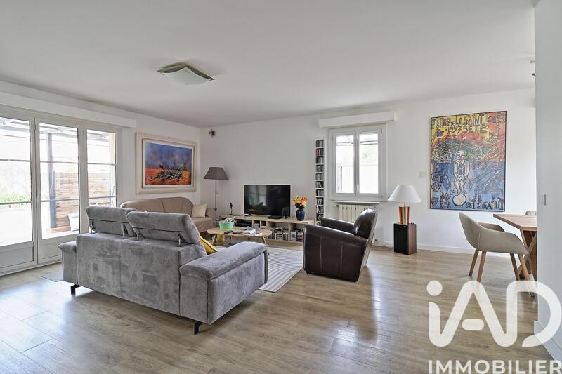 Maison - 159 m² - 5 pièces