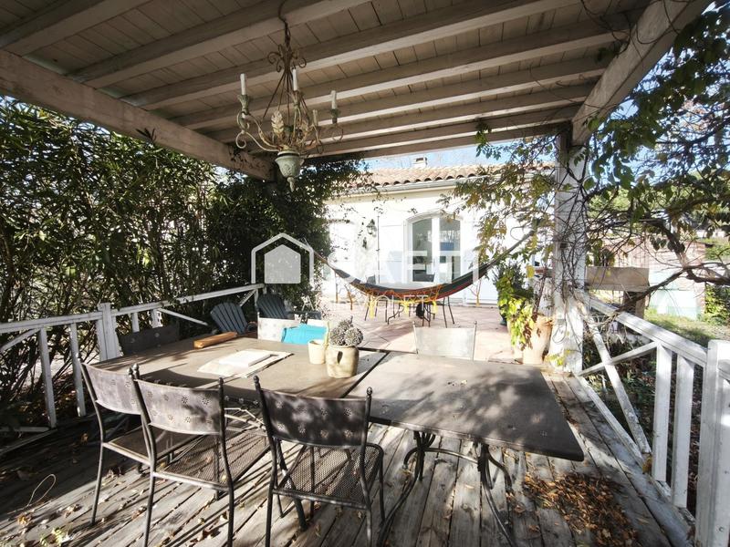 Maison - 190 m² - 6 pièces