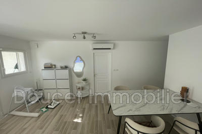 Villa - 168 m² - 8 pièces