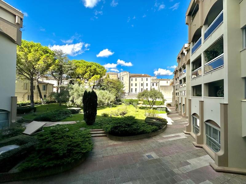 Appartement - 82 m² - 3 pièces