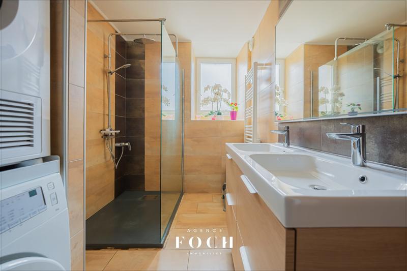 Appartement - 82 m² - 4 pièces