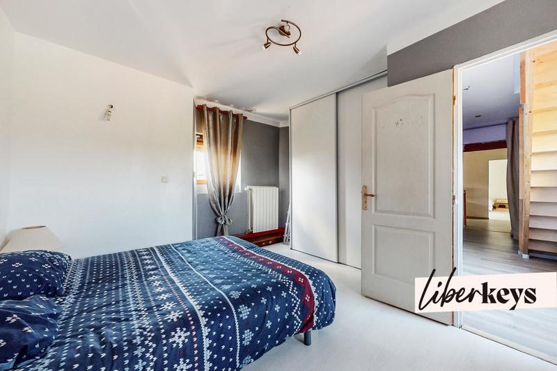 Maison - 155 m² - 6 pièces