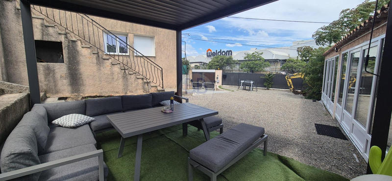 Villa - 235 m² - 8 pièces