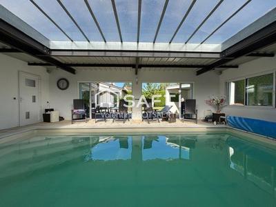 Maison - 139 m² - 6 pièces