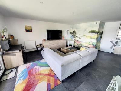 Appartement - 80 m² - 3 pièces