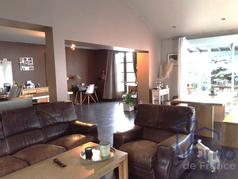 Villa - 168 m² - 5 pièces