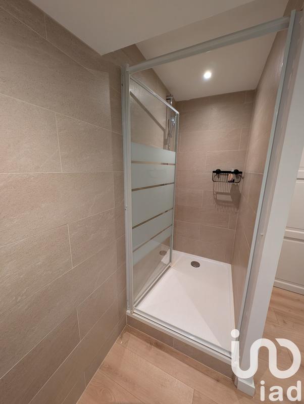 Maison - 279 m² - 9 pièces