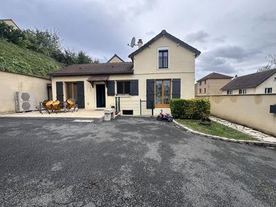 Maison - 54 m² - 4 pièces
