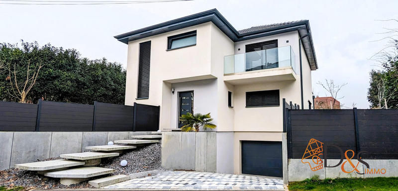 Maison - 146 m² - 5 pièces