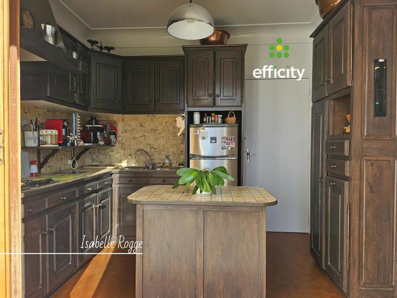 Maison - 161 m² - 6 pièces