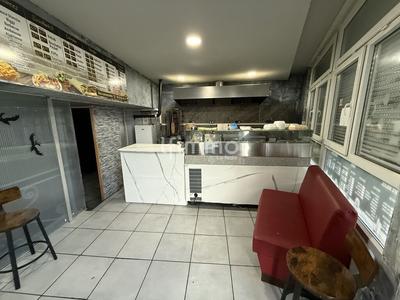 Maison - 300 m² - 9 pièces