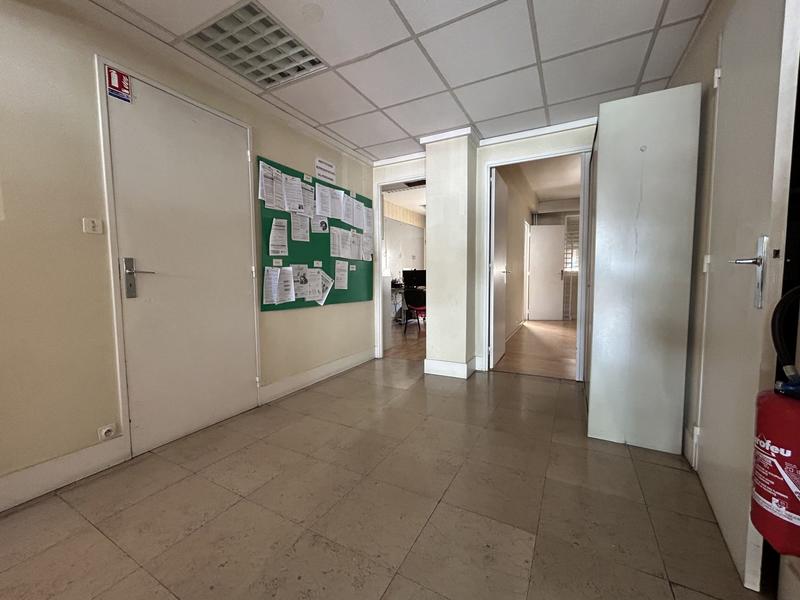 Bureau - 88 m²
