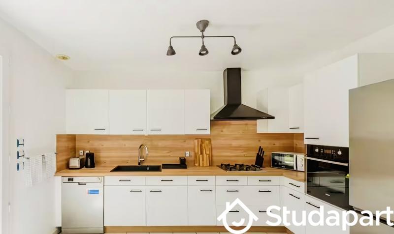 Chambre - 30 m² - 1 pièce