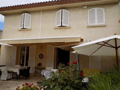 Villa - 195 m² - 6 pièces