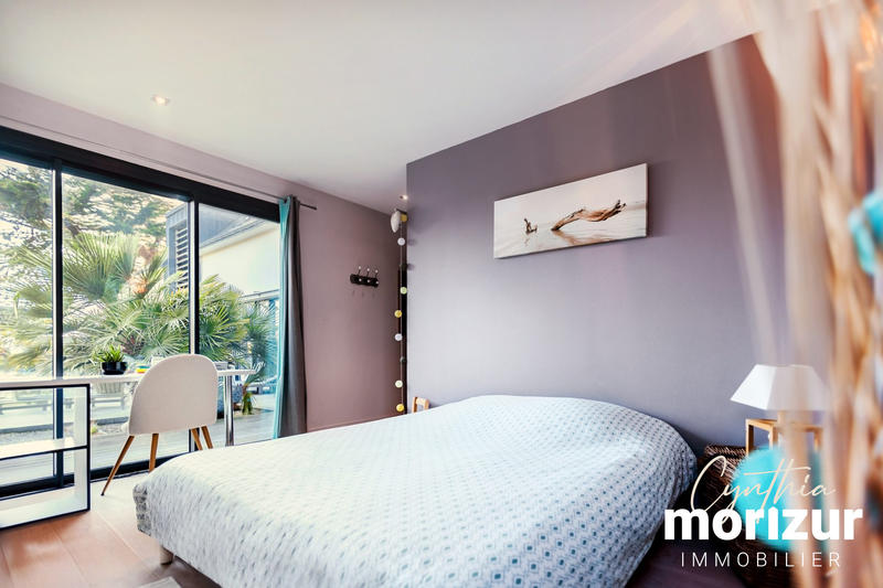 Maison - 251 m² - 7 pièces