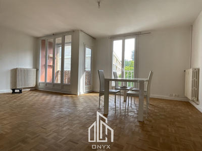 Appartement - 72 m² - 3 pièces