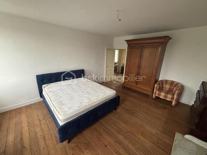 Maison - 226 m² - 10 pièces