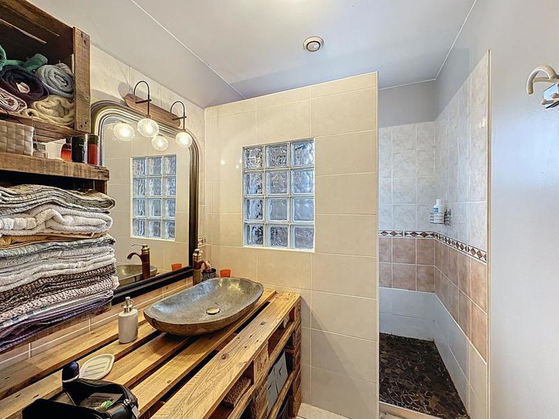 Villa - 160 m² - 8 pièces