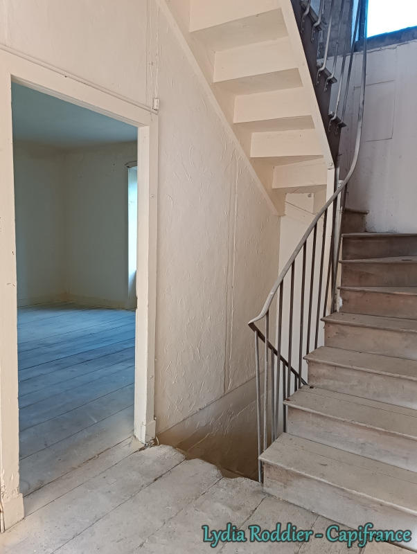 Maison - 281 m² - 11 pièces