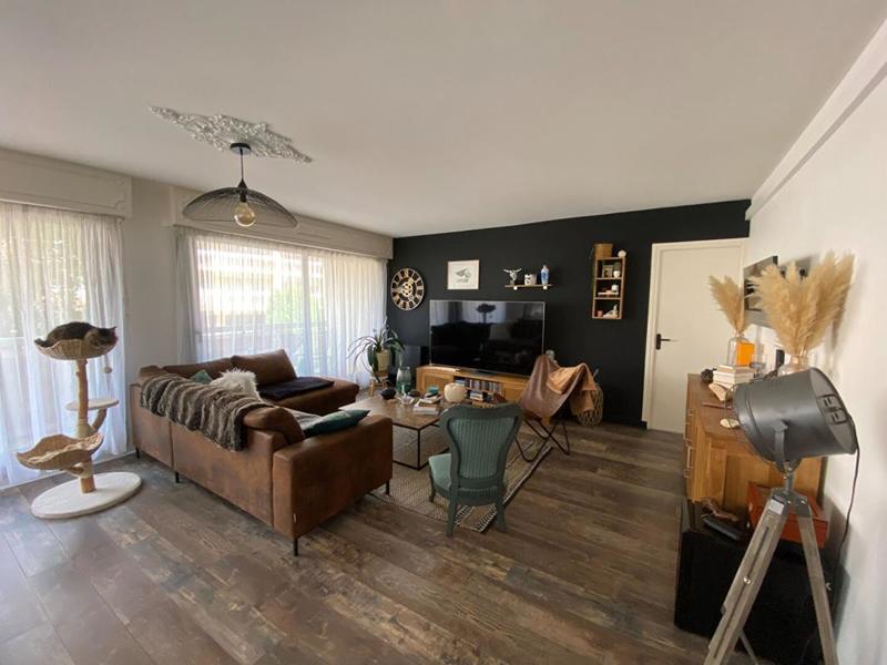 Appartement - 84 m² - 4 pièces