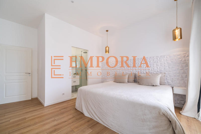 Appartement - 115 m² - 5 pièces