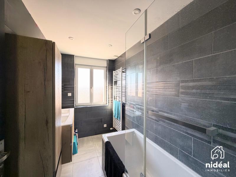 Maison - 148 m² - 5 pièces