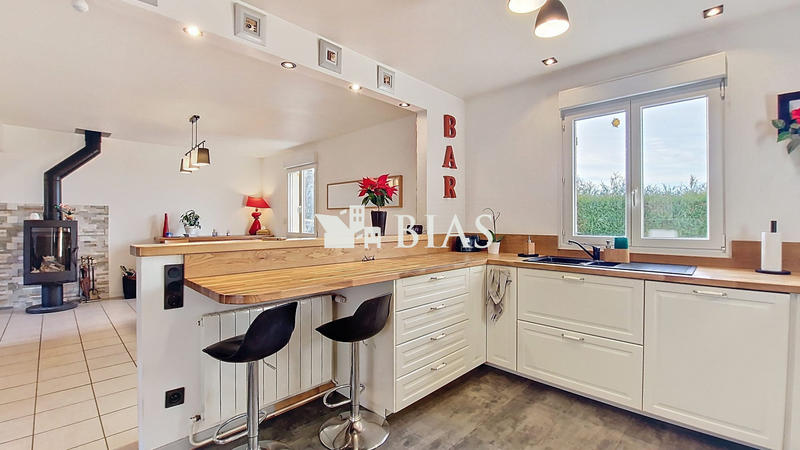 Maison traditionnelle - 109 m² - 4 pièces