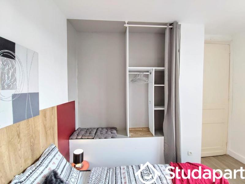 Chambre - 10 m² - 1 pièce