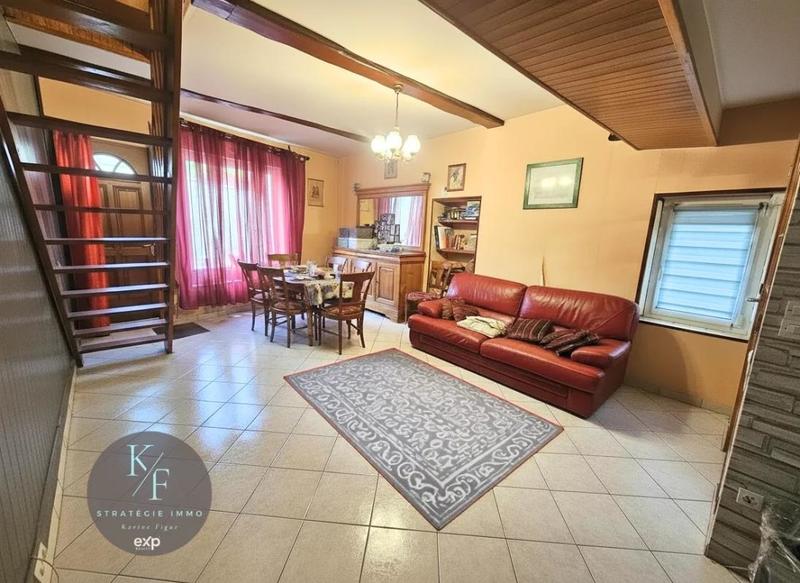 Appartement - 90 m² - 4 pièces