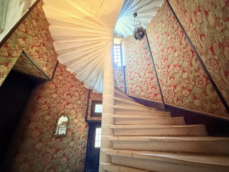 Maison - 450 m² - 14 pièces