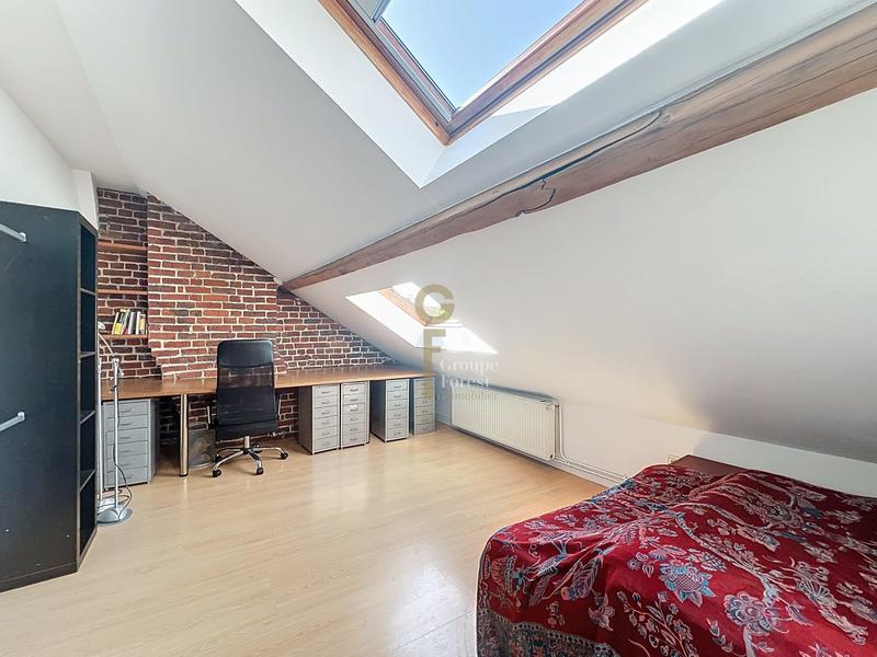 Maison - 210 m² - 8 pièces