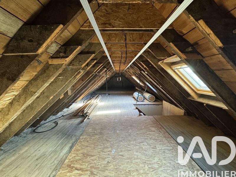 Maison - 200 m² - 6 pièces