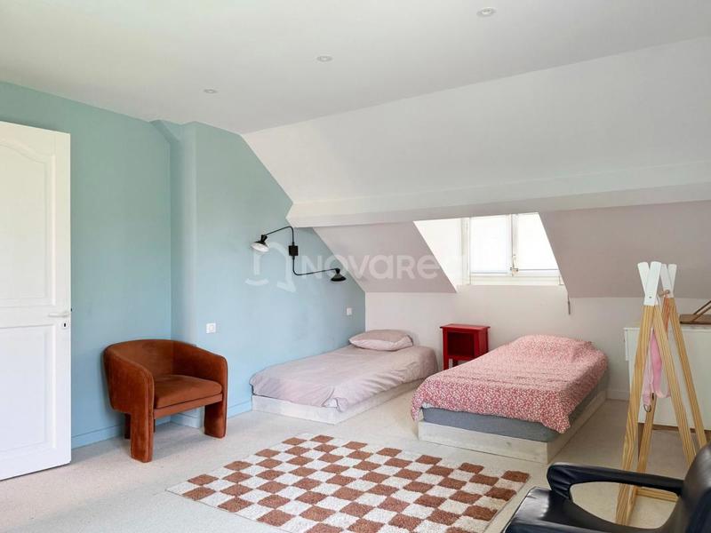 Maison - 145 m² - 7 pièces