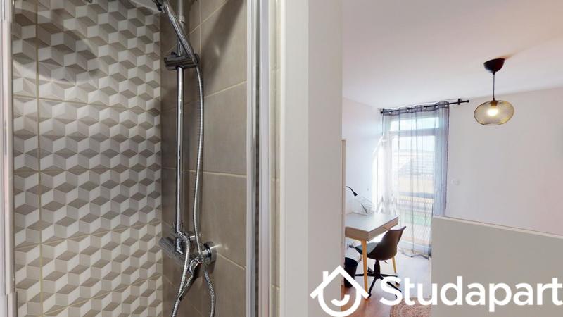 Chambre - 12 m² - 1 pièce