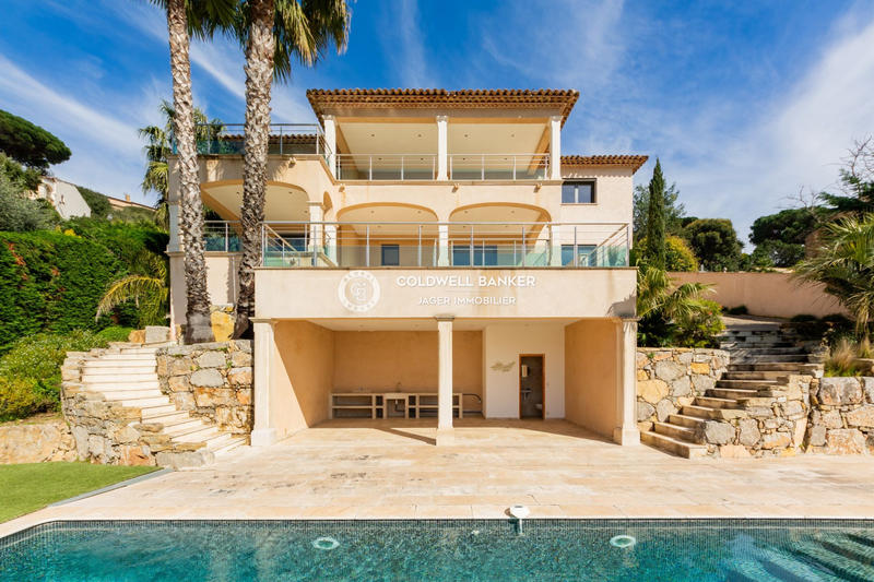 Villa - 250 m² - 7 pièces