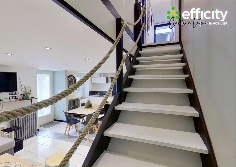 Maison - 105 m² - 5 pièces