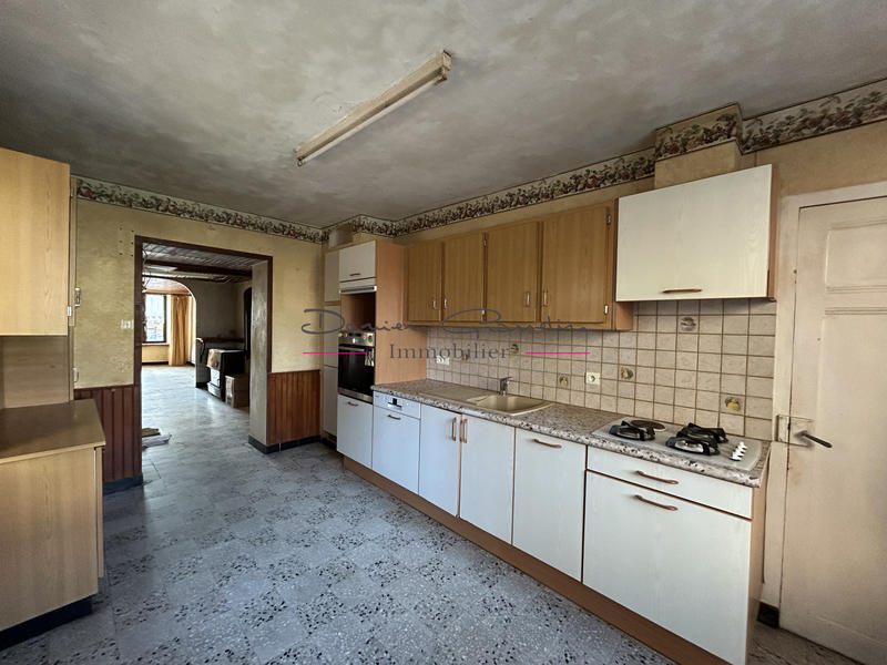 Maison - 104 m² - 7 pièces