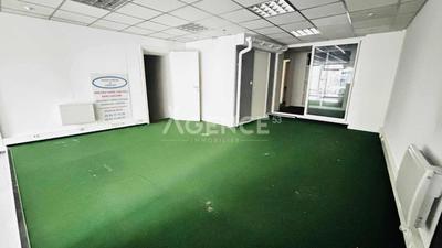 Local commercial - 115 m²