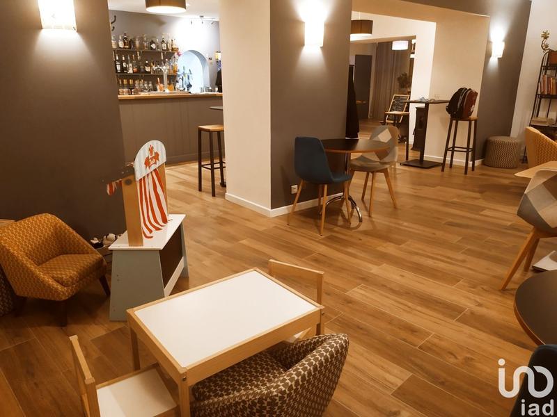 Local commercial - 238 m²