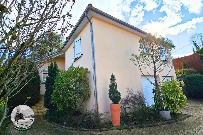 Maison - 135 m² - 6 pièces
