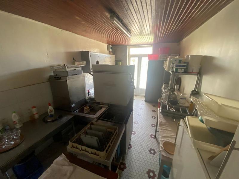 Maison - 300 m² - 7 pièces