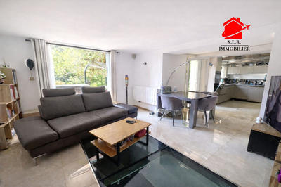 Maison - 176 m² - 5 pièces