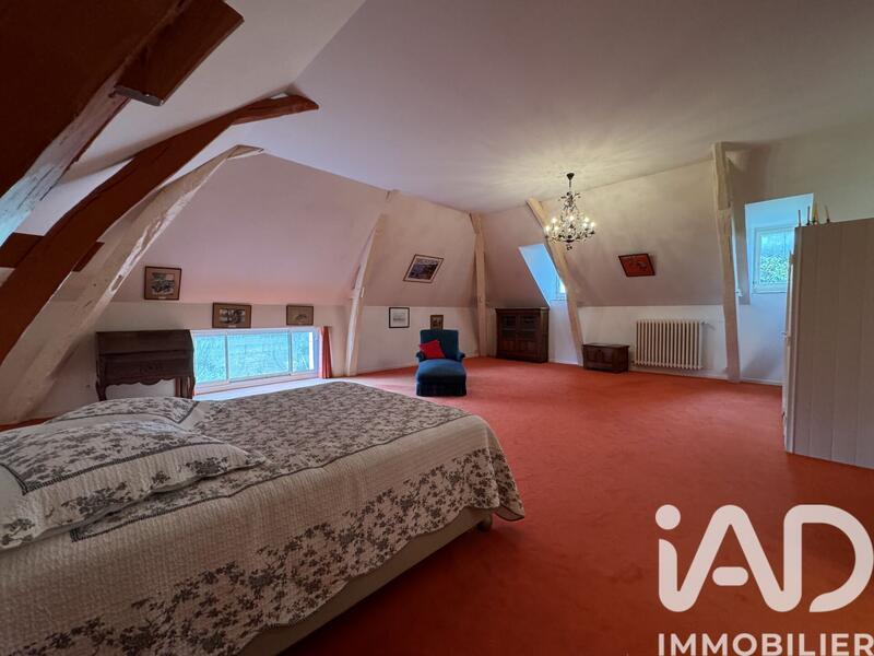 Maison - 490 m² - 18 pièces