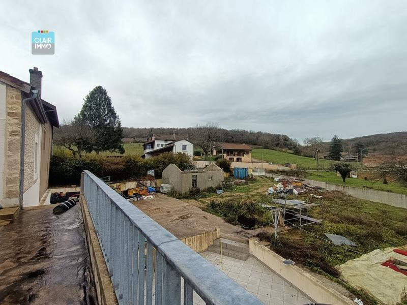 Maison - 260 m² - 9 pièces