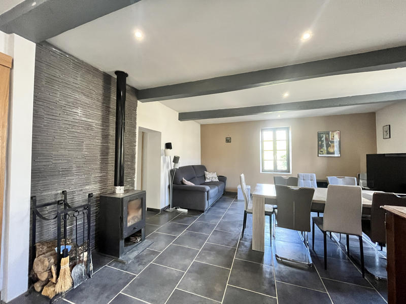 Maison - 100 m² - 5 pièces