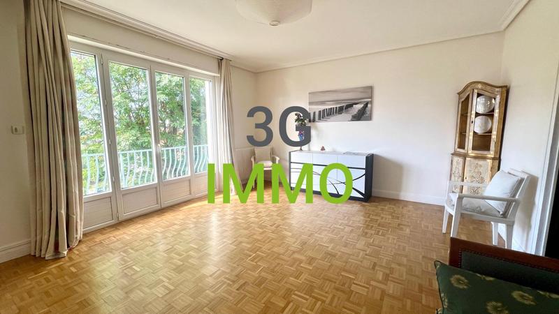 Appartement - 82 m² - 3 pièces
