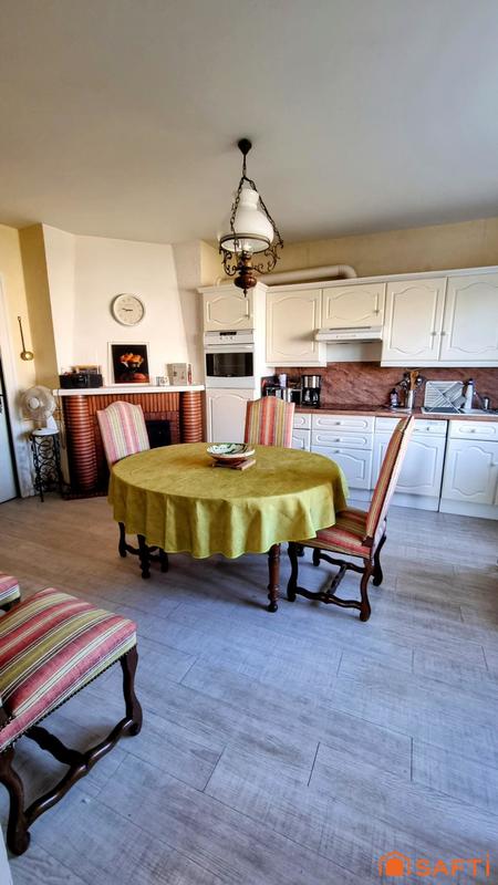 Maison - 261 m² - 10 pièces